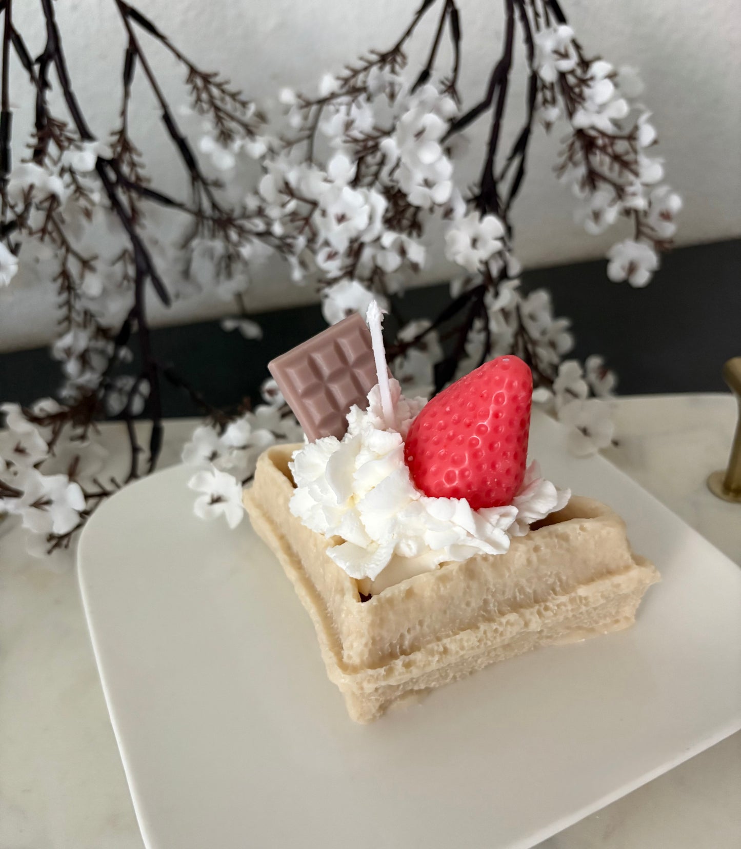 Crimson Delight candle