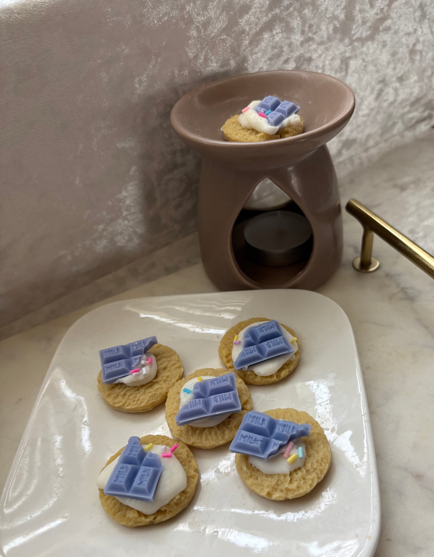 Midnight Alien Bites